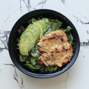 سالاد چیکن آواکادو