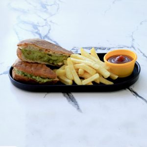 پنینی مرغ و پستو کوچک